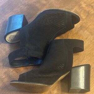 Vince Camuto Lavette